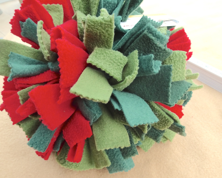 Preview: Schnüffelball, L Weihnachten