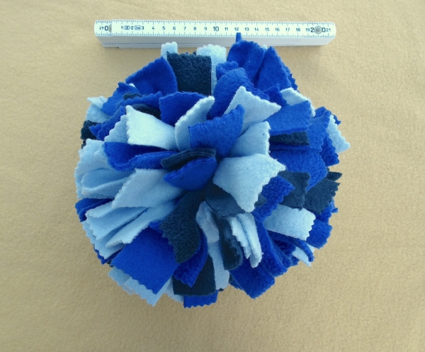 Schnüffelball, S Himmelblau